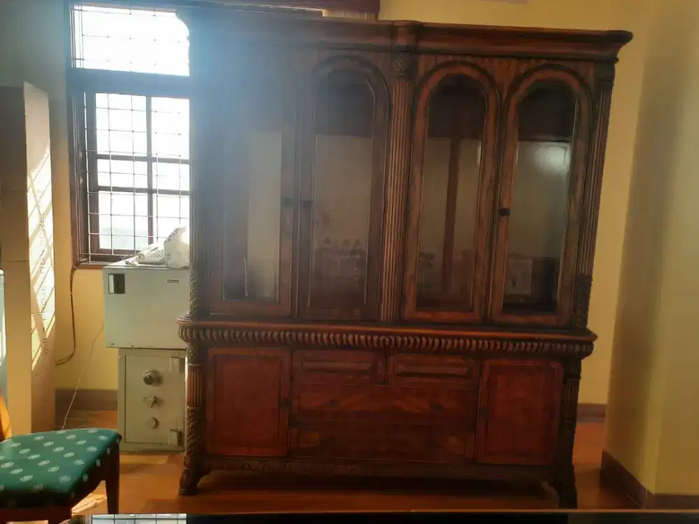 Dijual lemari bekas davinci