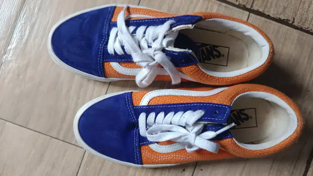 Sepatu vans, ukuran 39