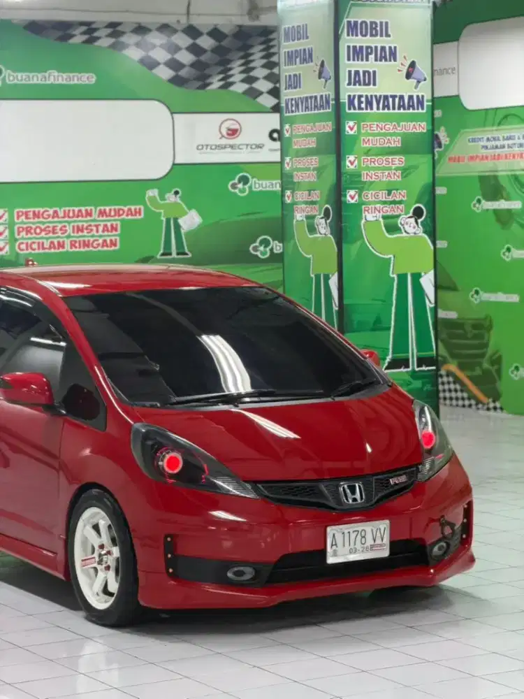 HONDA JAZZ RS AT 2011 MERAH