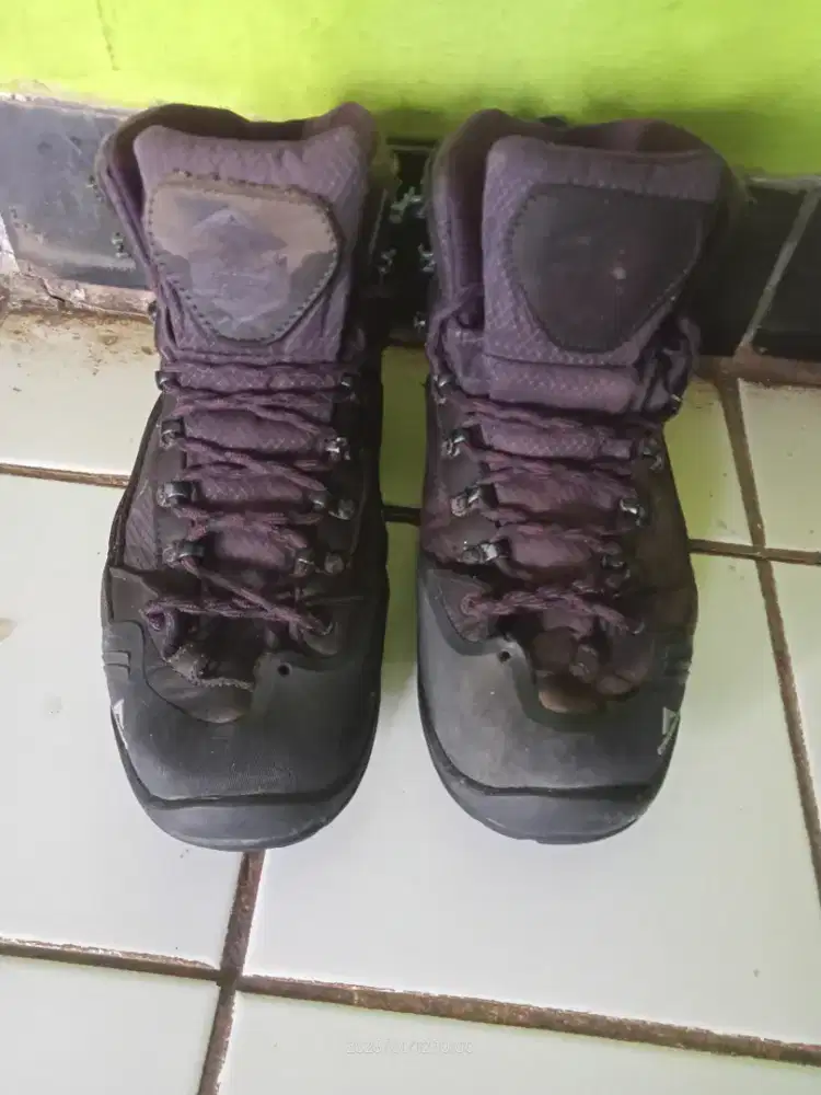 Sepatu Eiger Pollock ekspedisi 28 gunung size 41