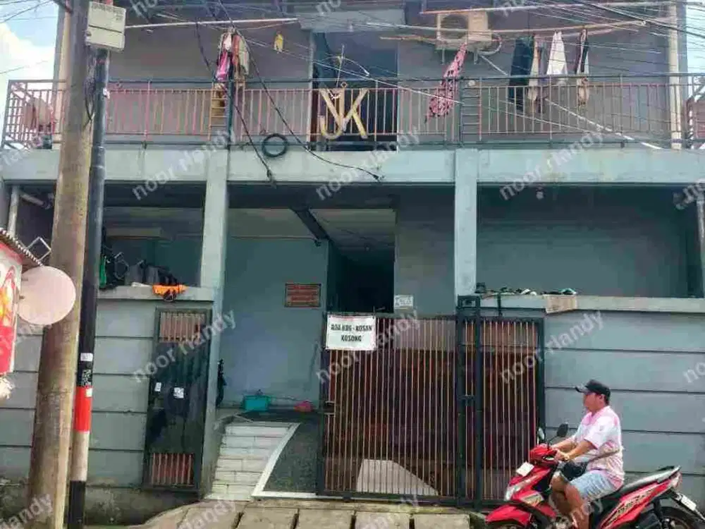 DI JUAL KOS KOSAN PRODUKTIF 27 PINTU TERISI FULL AKSES MOBIL DI PASAR REBO JAKTIM