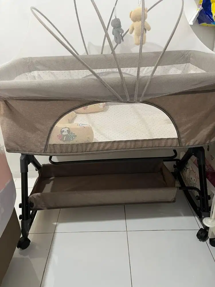 Box bayi murah warna coklat