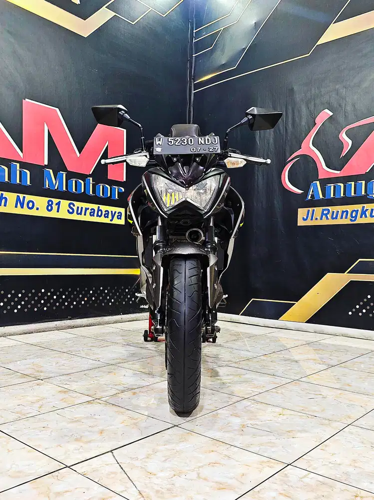 Ninja Z250cc naked 2cilinder mulus full stdr .Anugerah motor rungkut