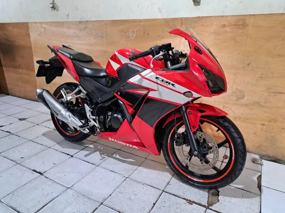 Honda cbr 150.2015