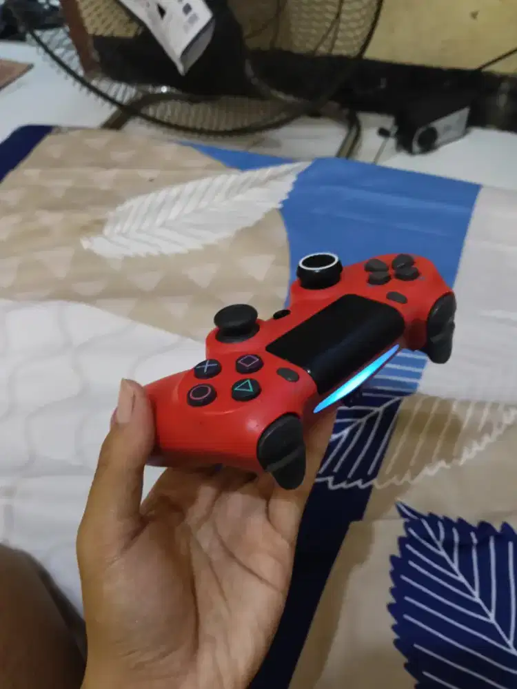 Stik PS 4 op mulus nomin