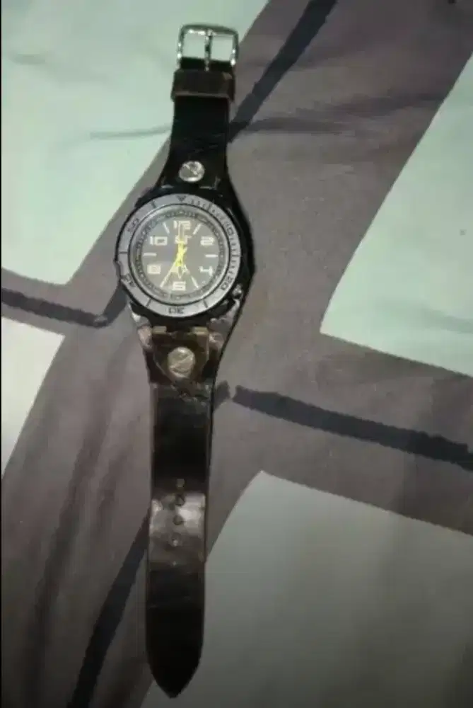 Jam tangan caterpillar