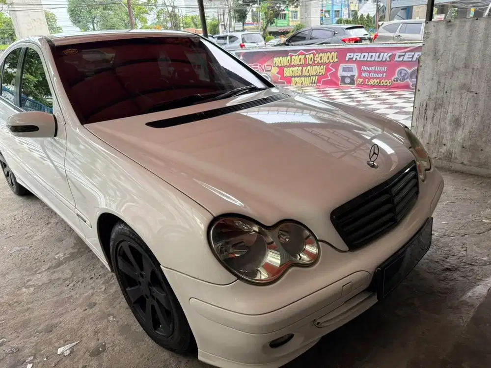 Mercedez Benz c230