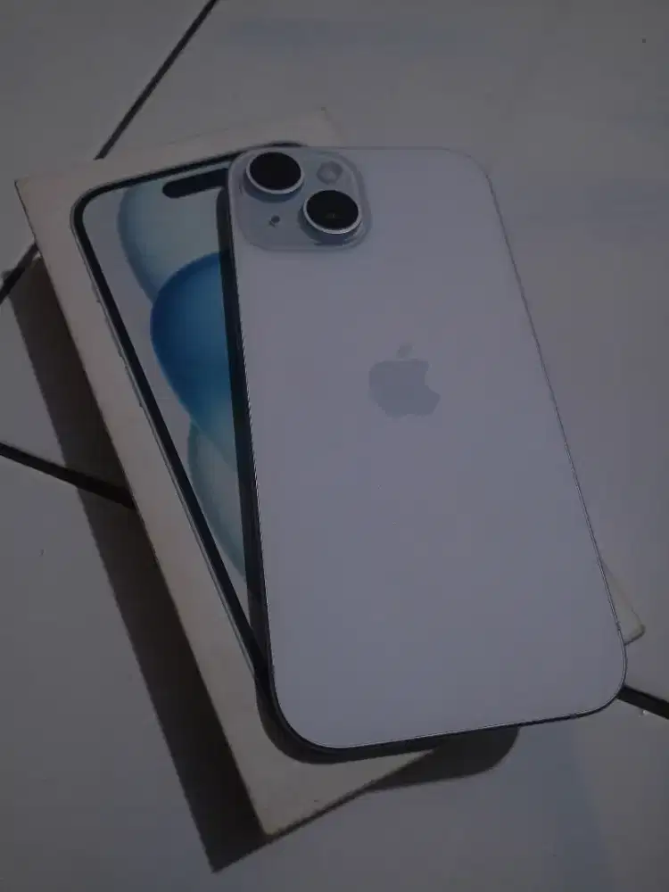 iPhone 15 128 GB fullset resmi iBox