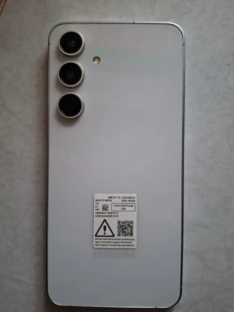 Samsung s24 fe 5G 8/256