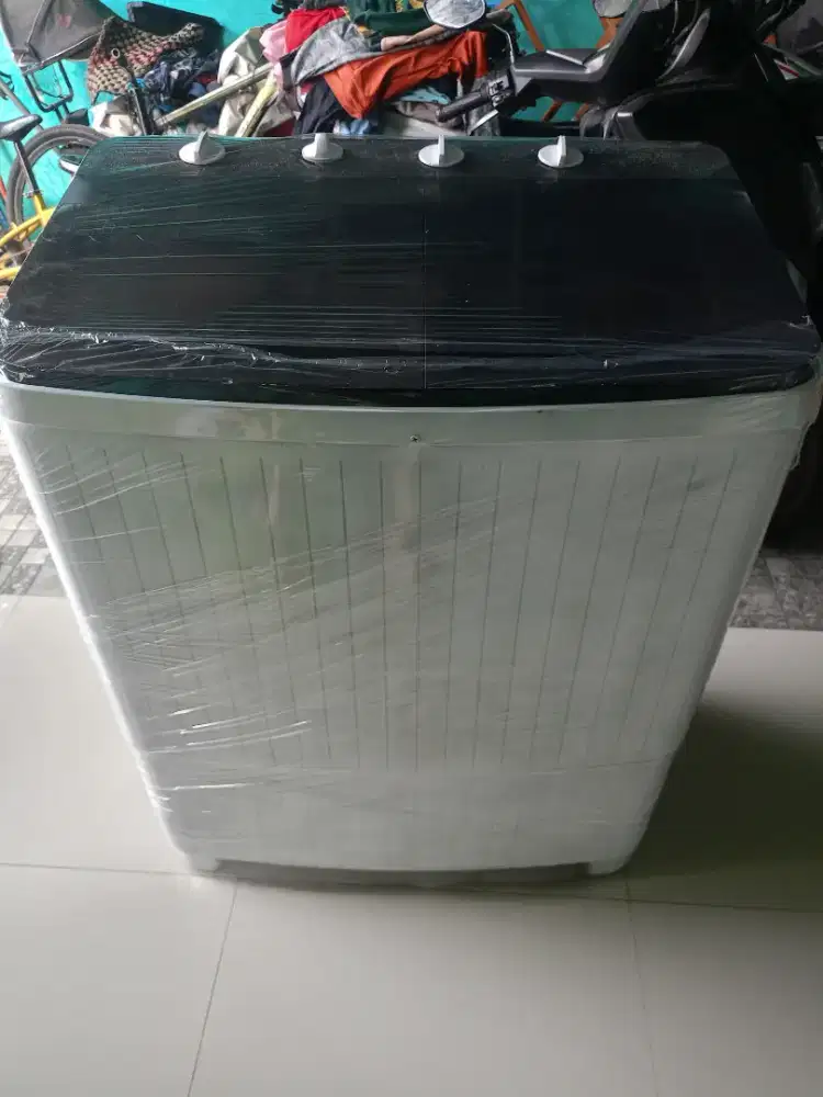 Mesin cuci 2 tabung merk Polytron siap pakai mulus tabung besar jumbo