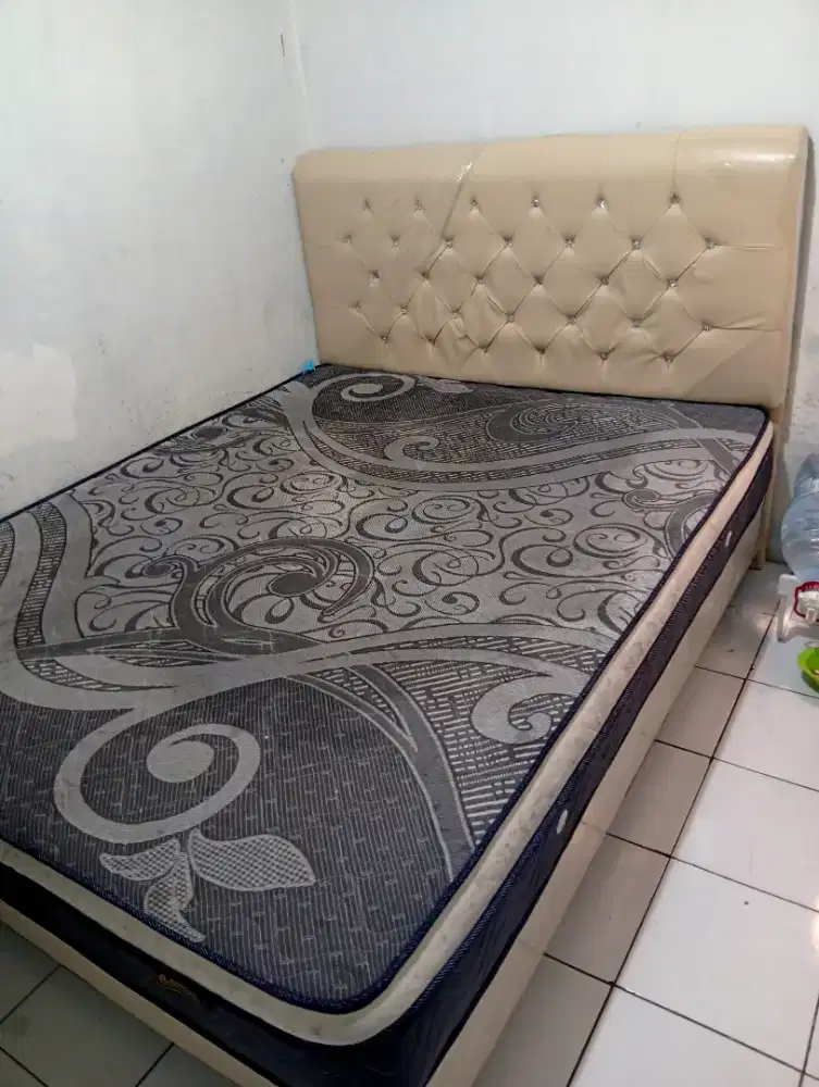 Jual Cepat Divan+Kasur
