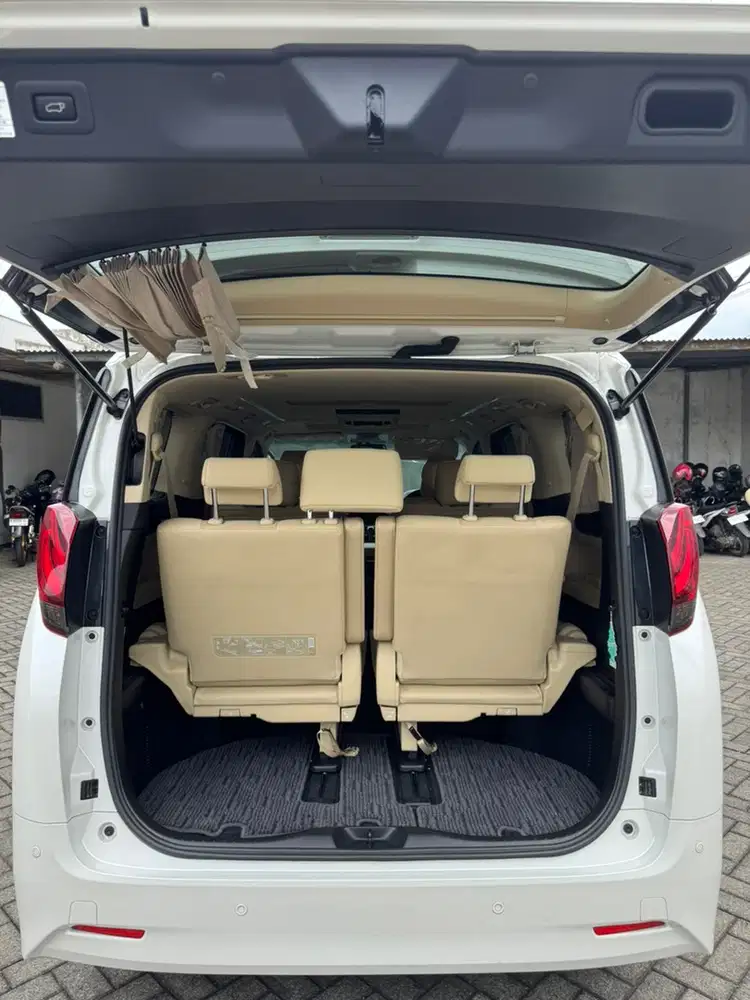 Toyota Alphard 2017 Bensin