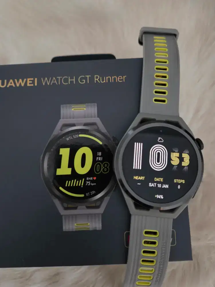 Huawei watch GT runner like new