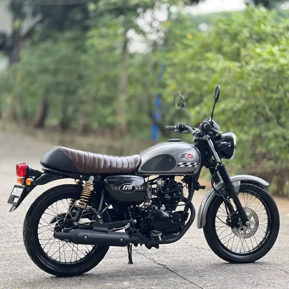 ANTIK! KAWASAKI W175 CAFE GREY 2023 KM RENDAH PAJAK ON FULL MULUS