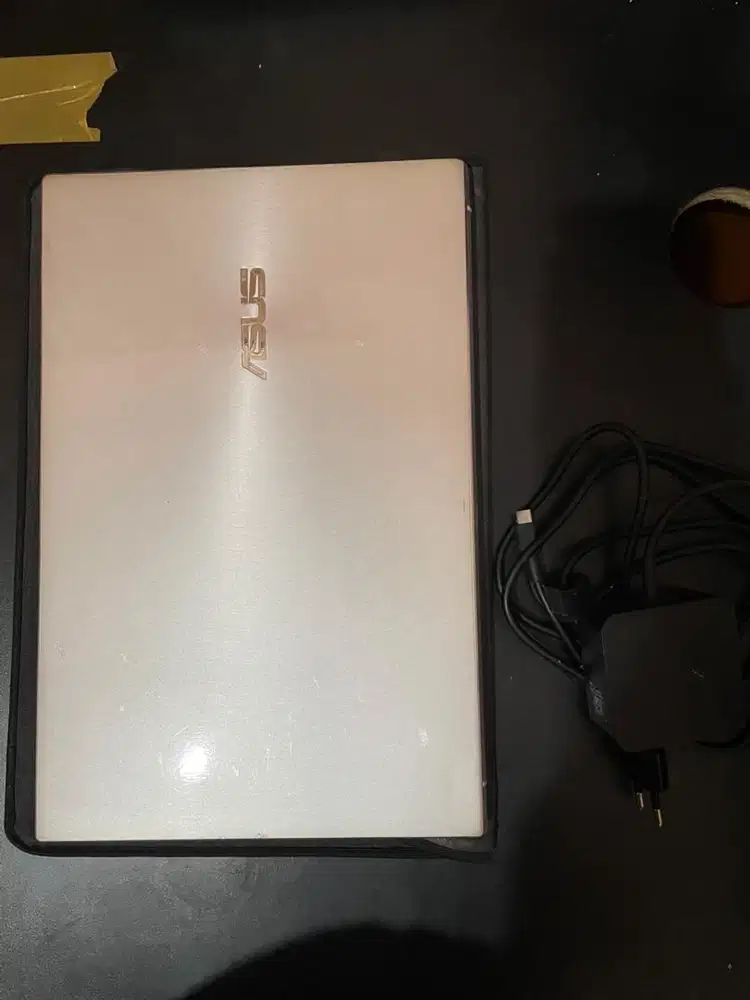 ASUS ZenBook UX425UAZ 14” | SSD 512GB | Mulus Normal
