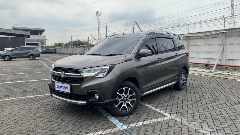 DP 5% Suzuki XL7 1.5 Zeta Bensin-MT 2022 FAS