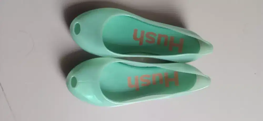 Sepatu Wanita Elastis Lentur