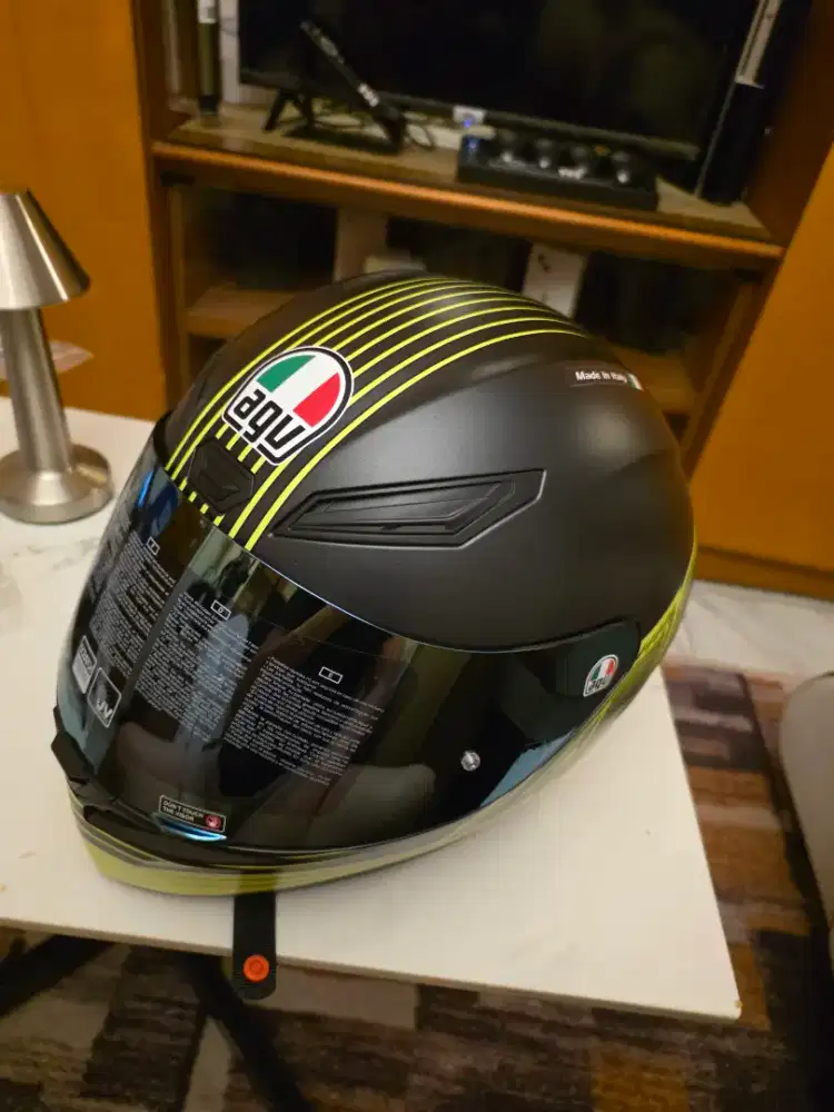 NEW  ( Harga Second ) Helm AGV K1 Rossi Track 46