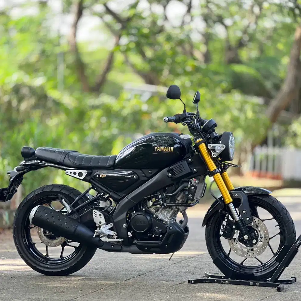 YAMAHA XSR 155 2023 HITAM KM 700 PERAK PAJAK PANJANG FULL MULUS