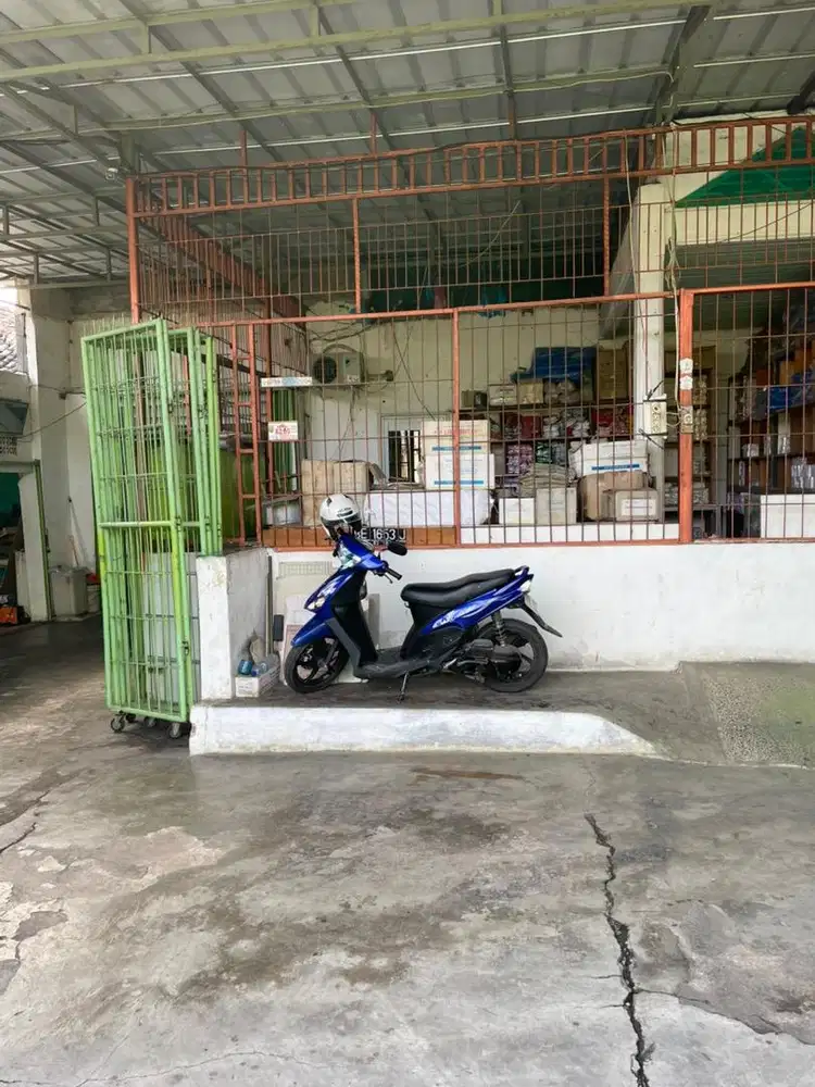 Driver minimal sim b dan kuli atau kenek