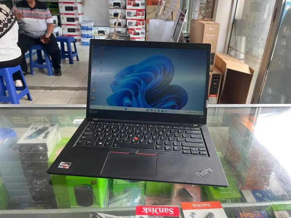 Laptop Lenovo Thinkpad Amd Ryzen5 3500 Ram 8gb ssd 256gb garansi 6 bln