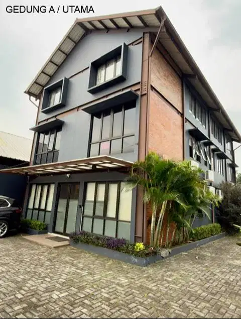 Dijual Cepat Kantor + Gudang Full Furnished