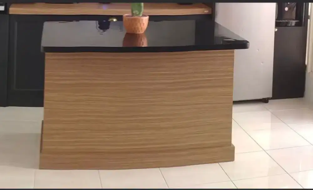 Meja Makan / Island  + laci piring