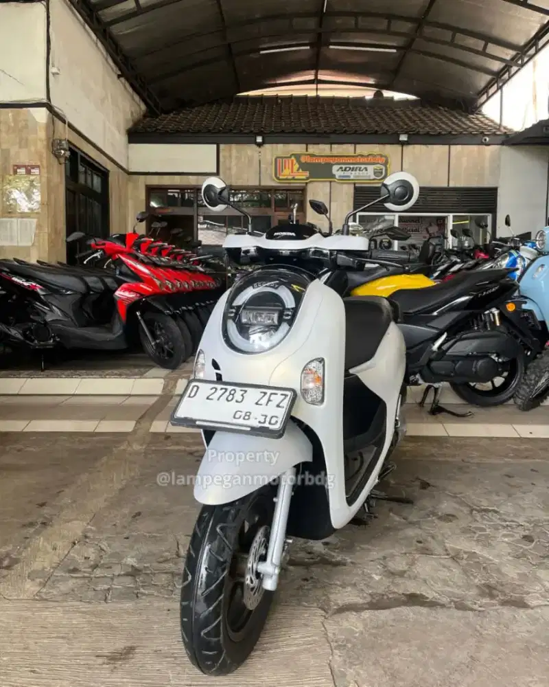 Honda New Scoopy Prestige 2025 km 3 rb