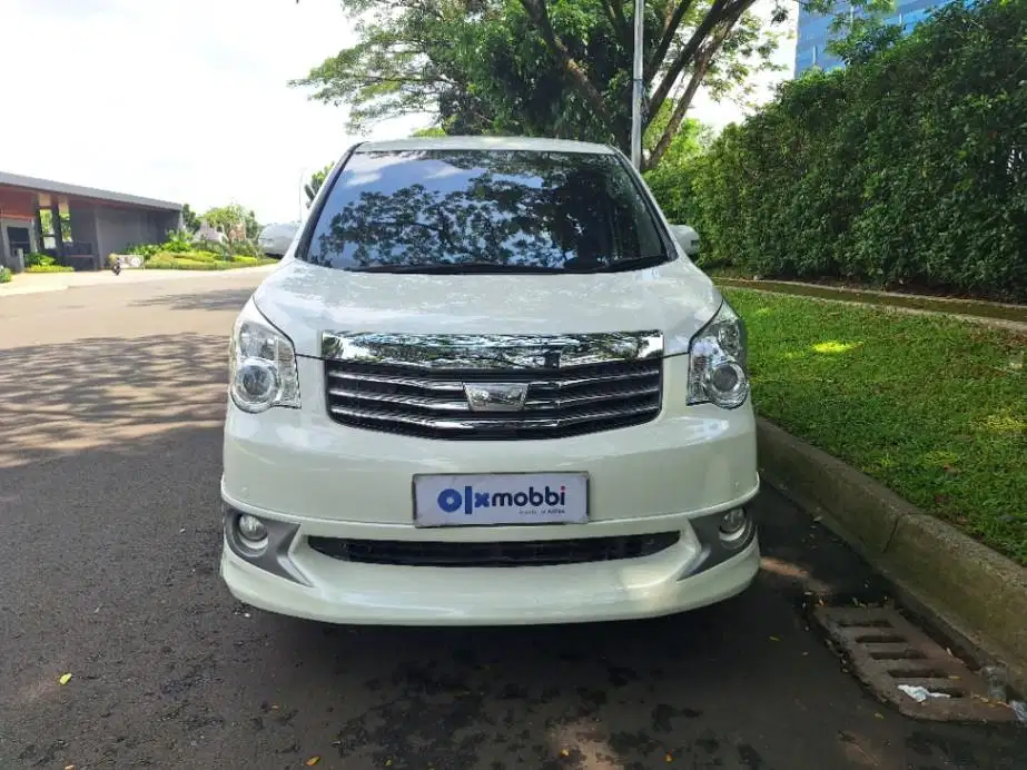 LOW DP Toyota Nav1 2.0 V Limited Bensin-AT 2017 EYP