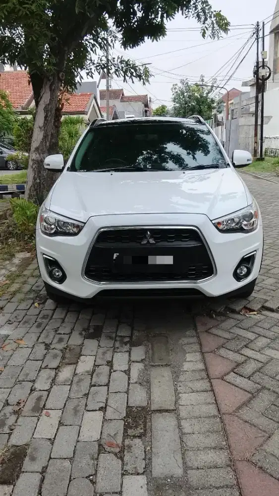 MITSUBISHI OUTLANDER 2,0 PX MATIC 2015 PUTIH