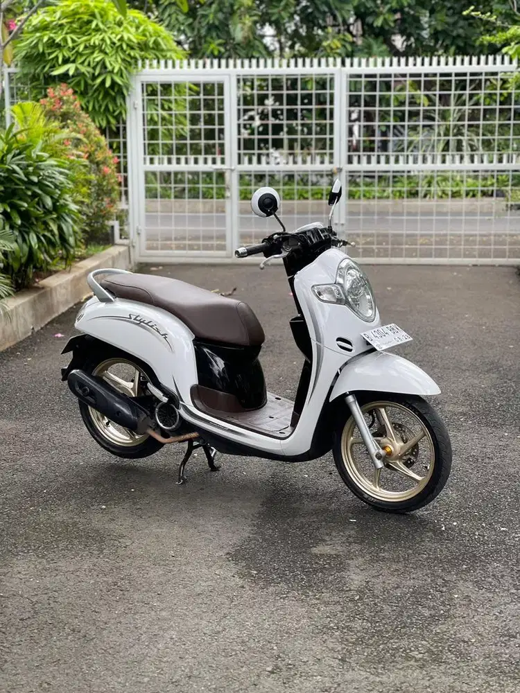 HONDA SCOOPY STYLISH 2018