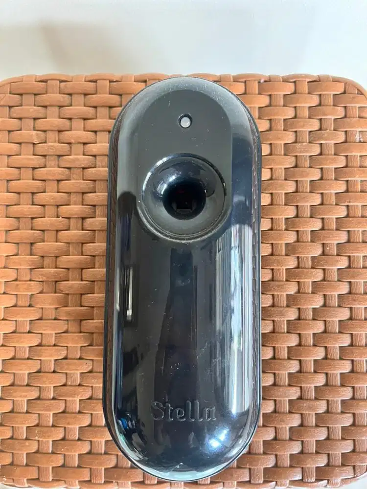 Stella Parfum otomatis tempel tembok