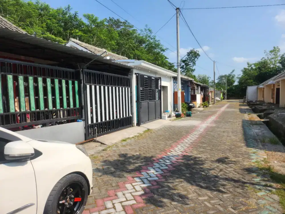 Jual rumah plus perabotnya