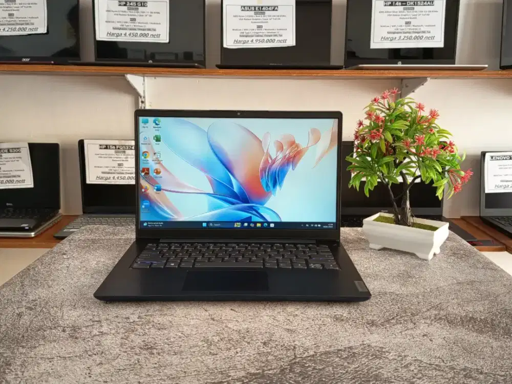 Lenovo Slim 3 14ITL6 Core i3-1115G4 Ram 8GB NVMe 256GB