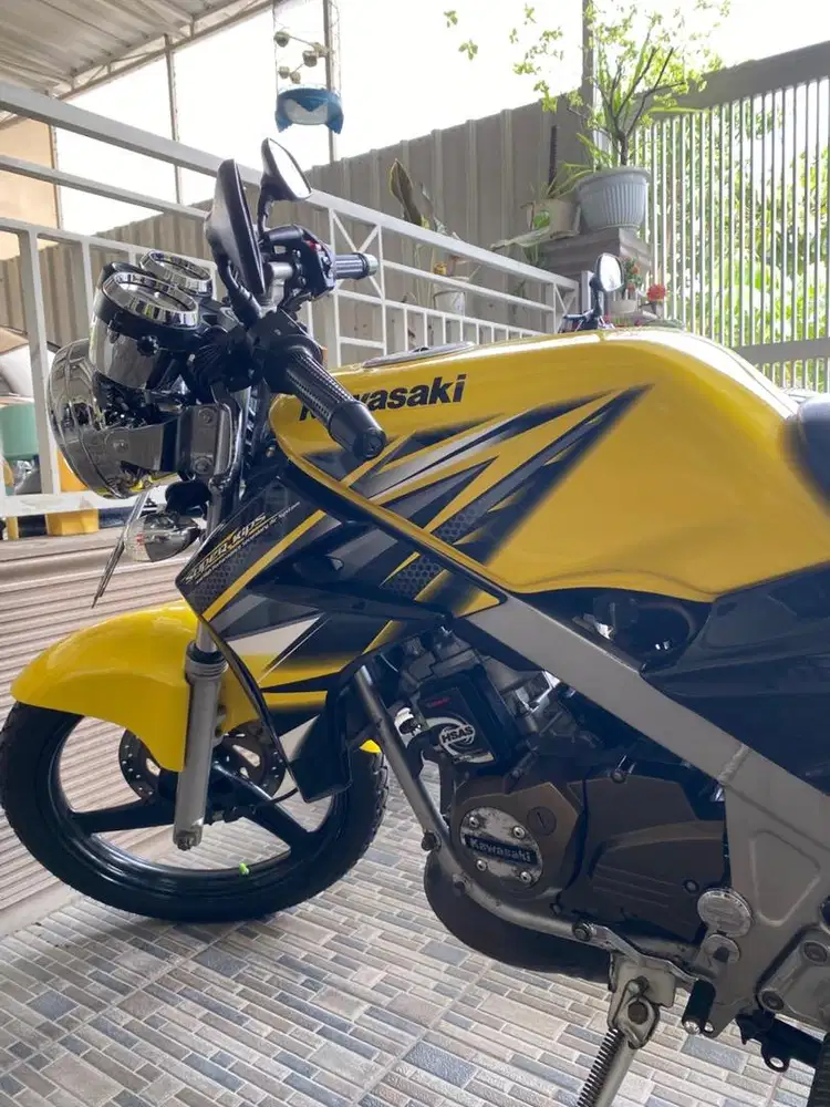 Ninja SS asli kuning