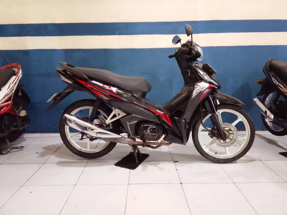 Honda revo fi absoult injeksi 2018 siap pakai