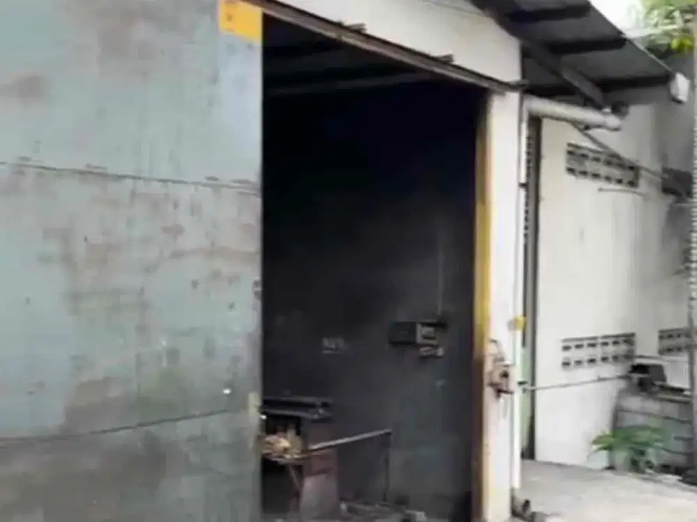 Jual Pabrik dan Gudang  Jalan Raya di Gn Putri ,Bogor