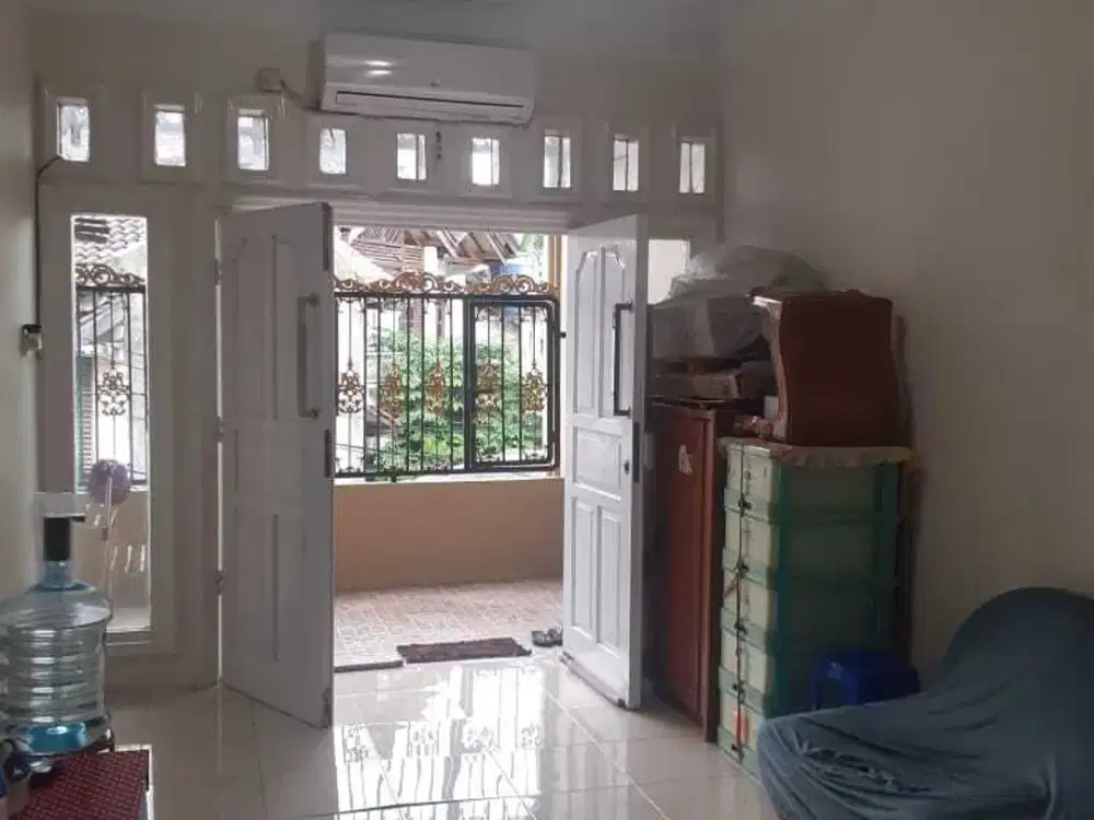 Dijual cepat rumah second 100 meter dari jln Poltangan raya