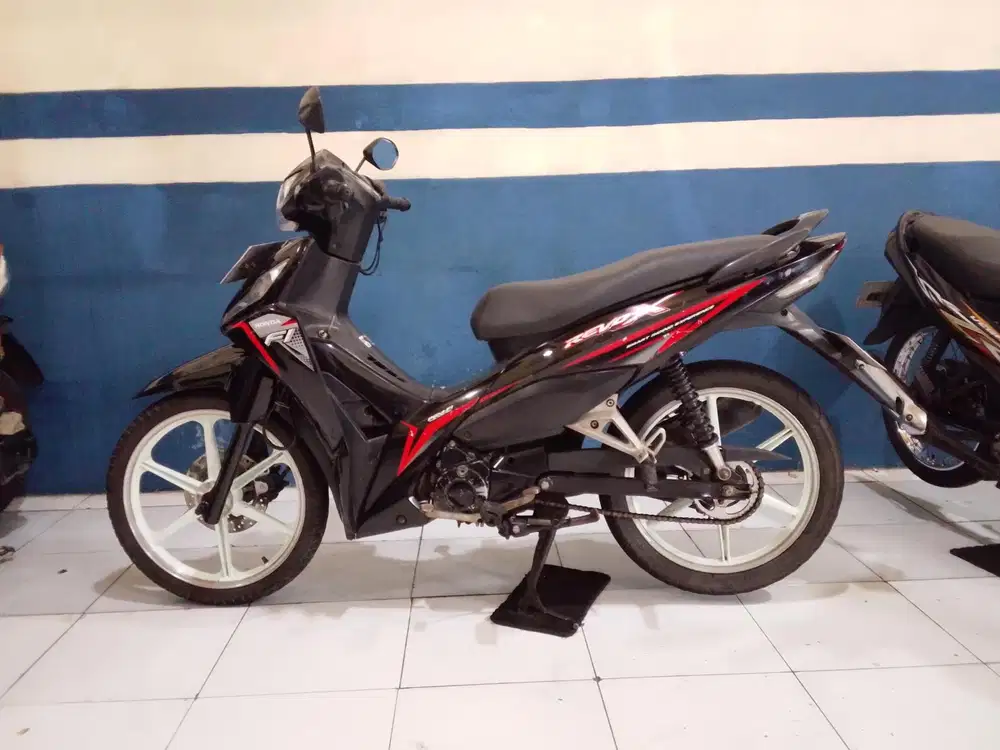 Honda revo fi absoult injeksi 2018 siap pakai