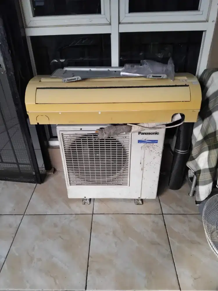 AC panasonic 1/2 PK. Full outdoor dan indoor.