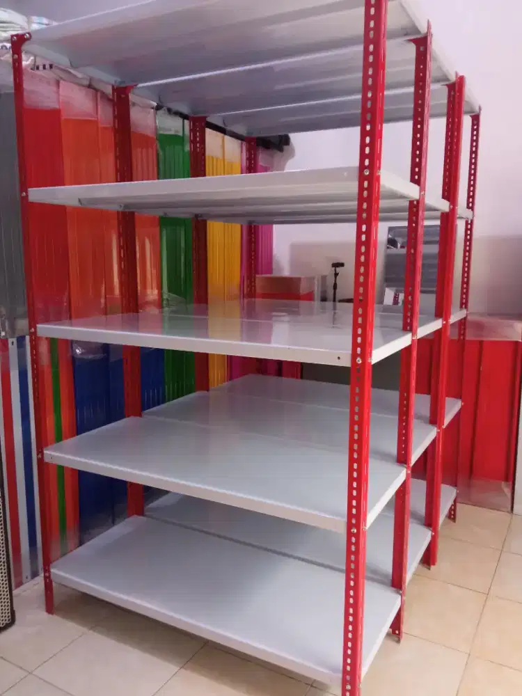 Rak besi rak siku lubang