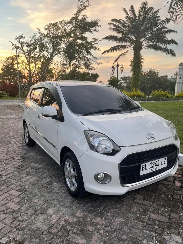 Dijual mobil ayla