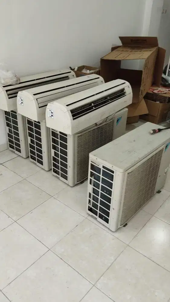 Terima ac bekas rusak