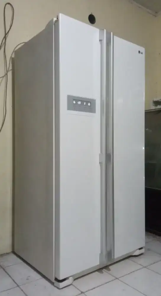 KULKAS SIDE BY SIDE LG 581 LITER NORMAL KOMPLIT MULUS/ NETT