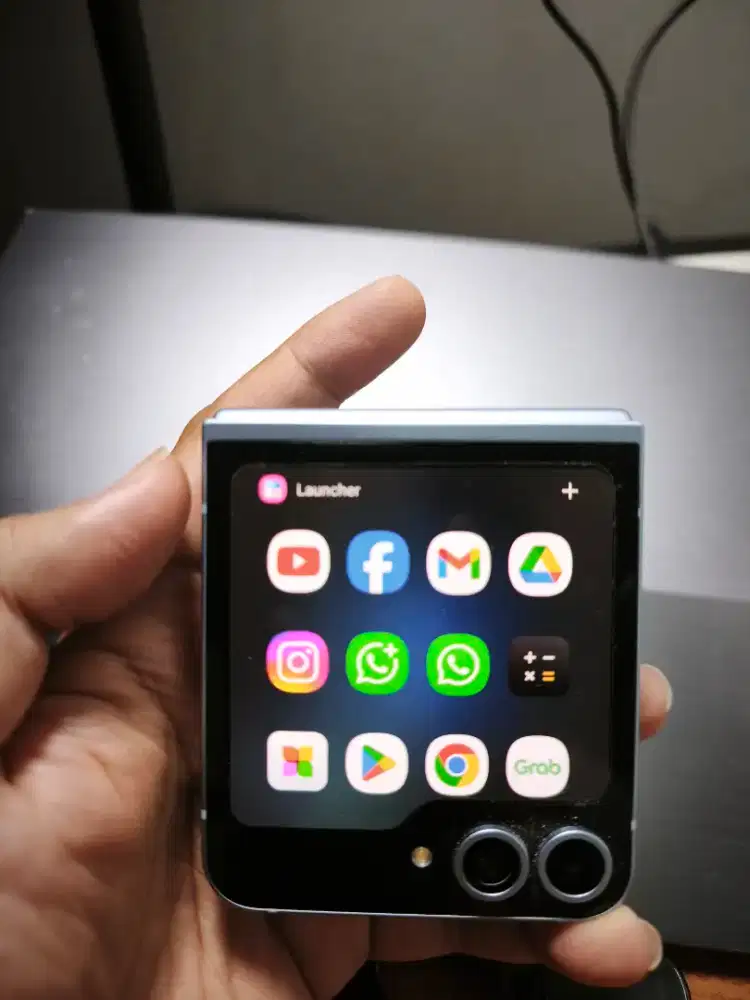 Samsung Z flip 6 12/256 SEIN Resmi Indonesia Fullset mulus no minus