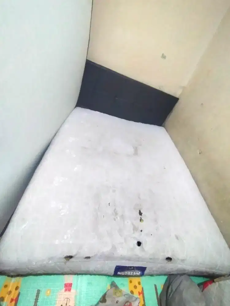 Jual spring bed bekas merk bigdream