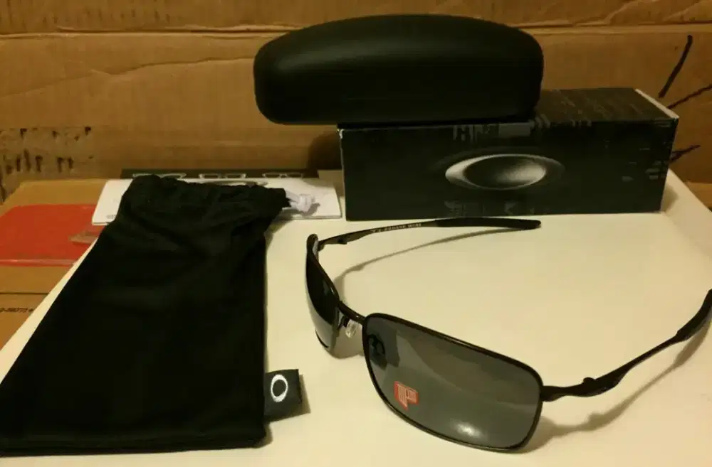 oakley amerika tincan