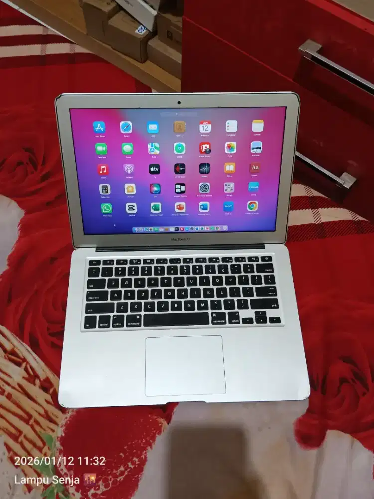 Macbook Air 2017 13 inch i5 8/128