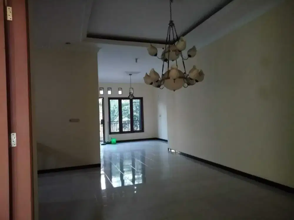Disewakan Rumah Bagus Siap Huni di Johar Baru Cempaka Putih Jakarta