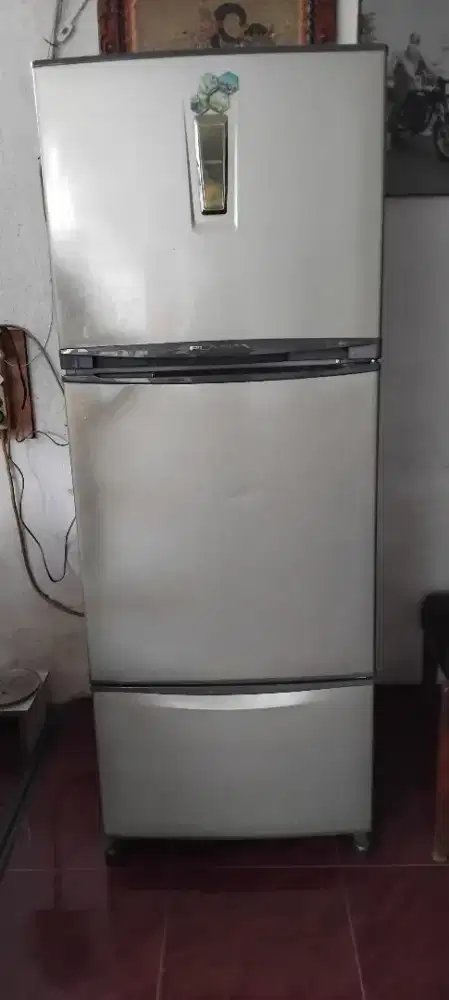 KULKAS TOSHIBA GR-N45ETV